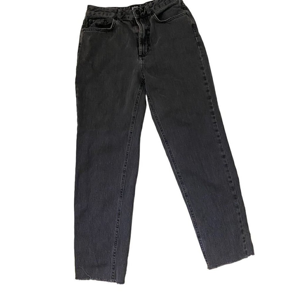 Urban Outfitters BDG High Rise Mom Jeans Sz 27 Raw Hem 100% Cotton